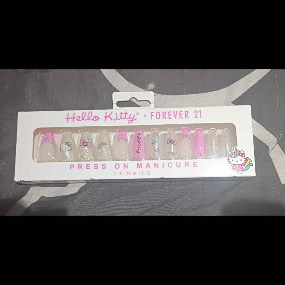 Hello Kitty Press On Nails